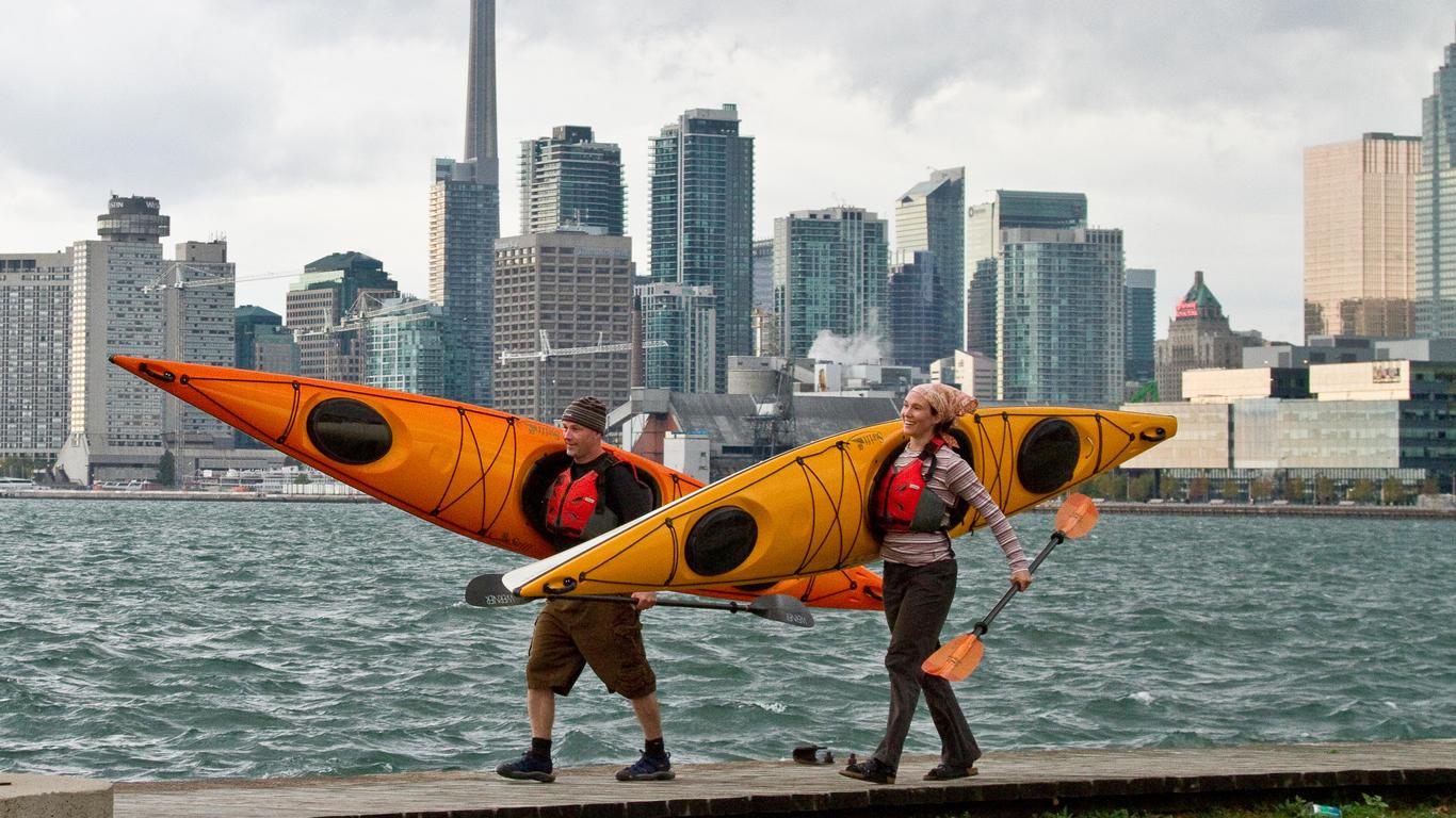 Flights to Letiště Toronto Island