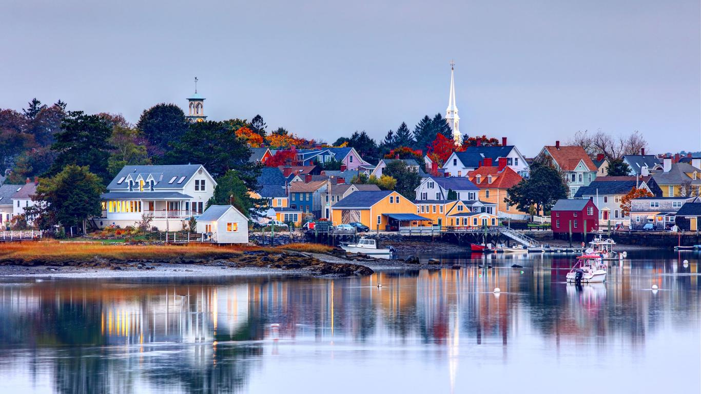 Flights to Portsmouth, New Hampshire