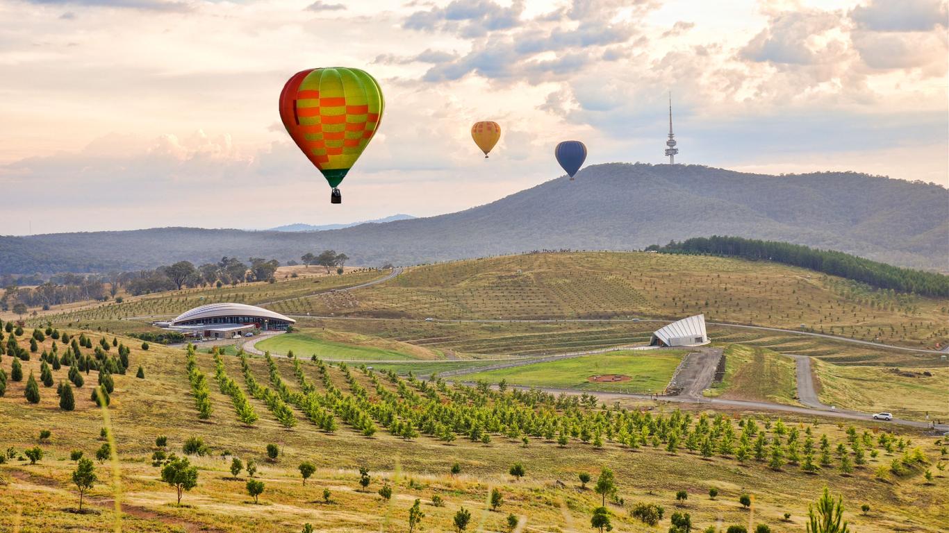 Flights to Canberra