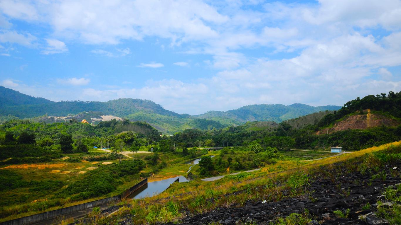 Flights to Mueang Ranong